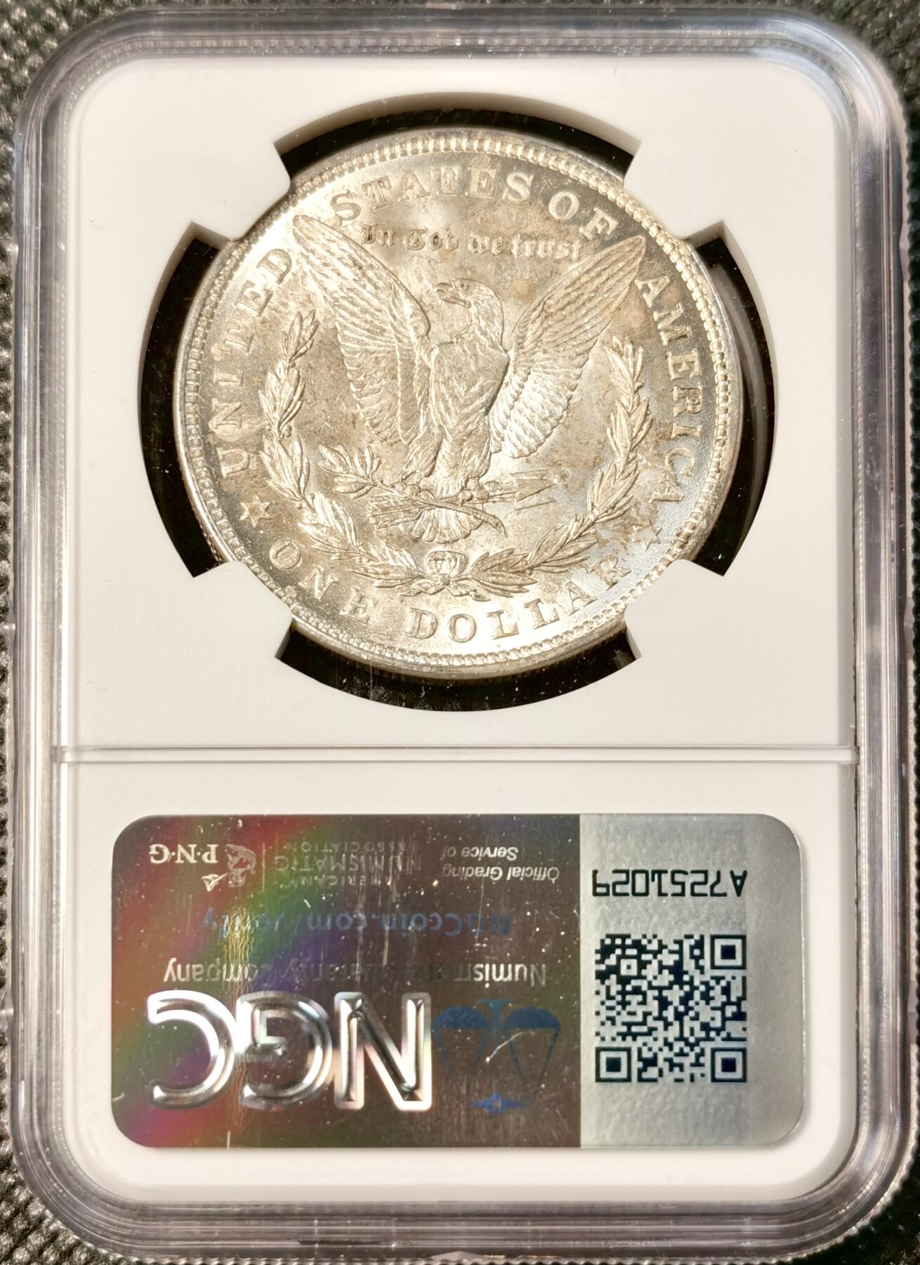 甄臻铺-世界币章拍卖（第30期），送拍享返佣金等优惠多多 NGC-MS62 1921年美国摩根，淡金色包浆