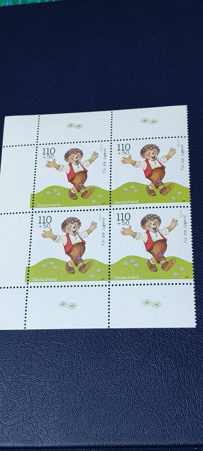 德国邮票专场，都是四方联套票 德国邮票四方联一套。1999年发行，卡通漫画  恐龙  乌鸦北极熊等5全