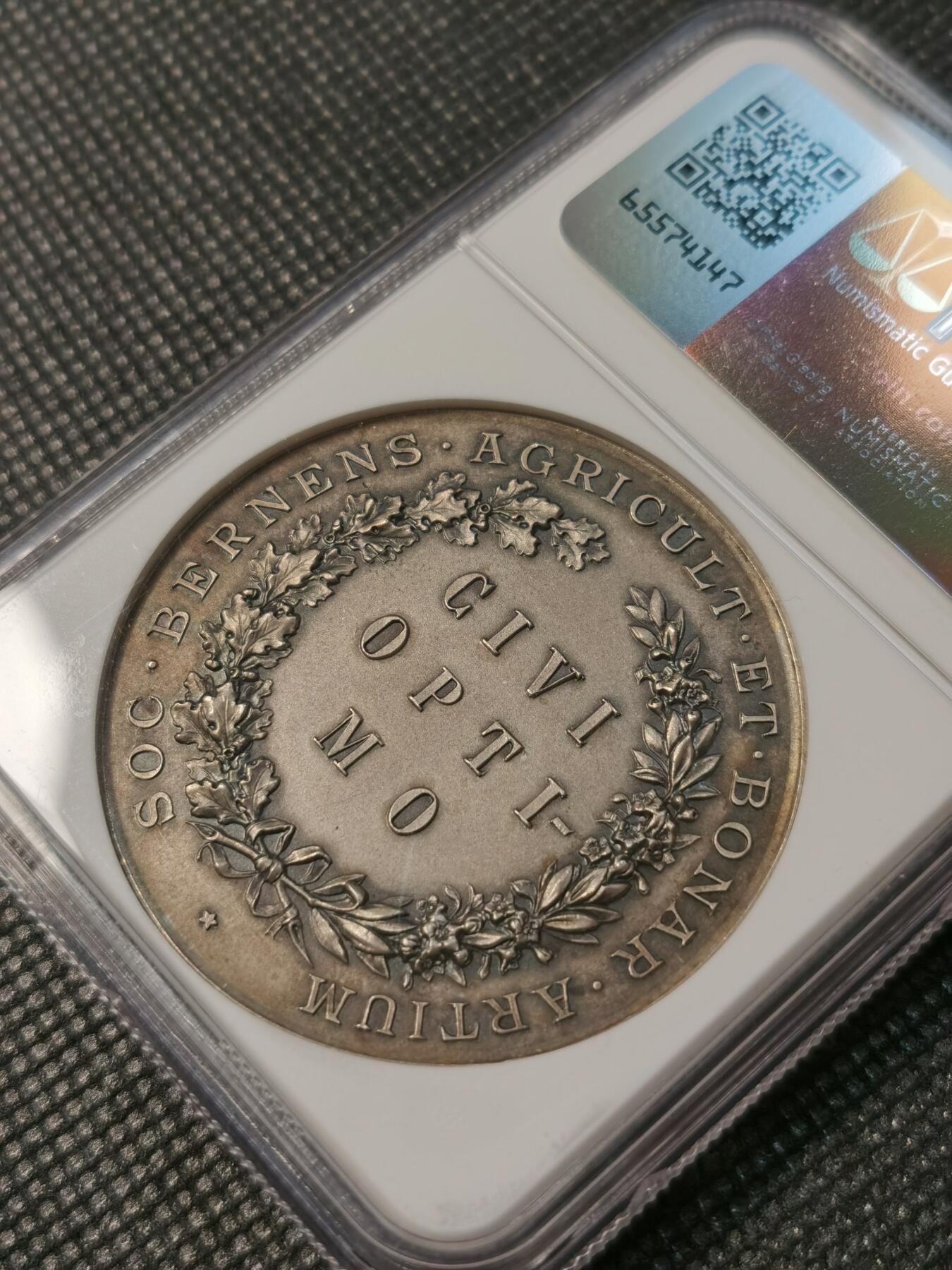 甄臻铺-世界币章拍卖（第30期），送拍享返佣金等优惠多多 NGC-MS64 1759年瑞士伯尔尼农业协会银章，直径45毫米，正面刻有