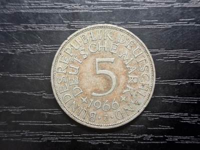 博彦收藏 8月27日 8点钱币专场 - 1966 德国5马克 流通品