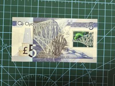 【炜奕收藏】，第四十二期 2016年苏格兰克莱兹戴尔5镑塑料钞，UNC品相，号码无47