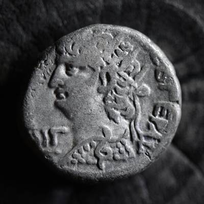 【良泉】第38期【直播场】9月18日晚19.30点开拍！ 组，西方古代钱币、丝路杂项专场  -  【藏家出品B】公元 66-67 年【古罗马·行省】埃及行省【暴君 尼禄】少见奥古斯都（屋大维）头像 四德拉克马银币，亚历山大港造币厂打制，12.57克