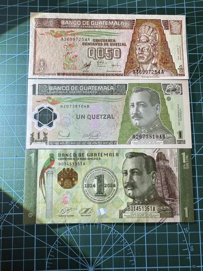 【炜奕收藏】，第四十二期 危地马拉0.5-1格查尔，UNC品相，包含一张纪念钞