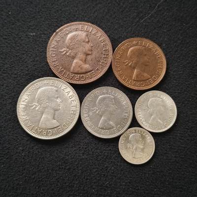 【全场包邮】纯粹捡漏拍454场 - 澳大利亚1963年女王4银2铜6枚套币