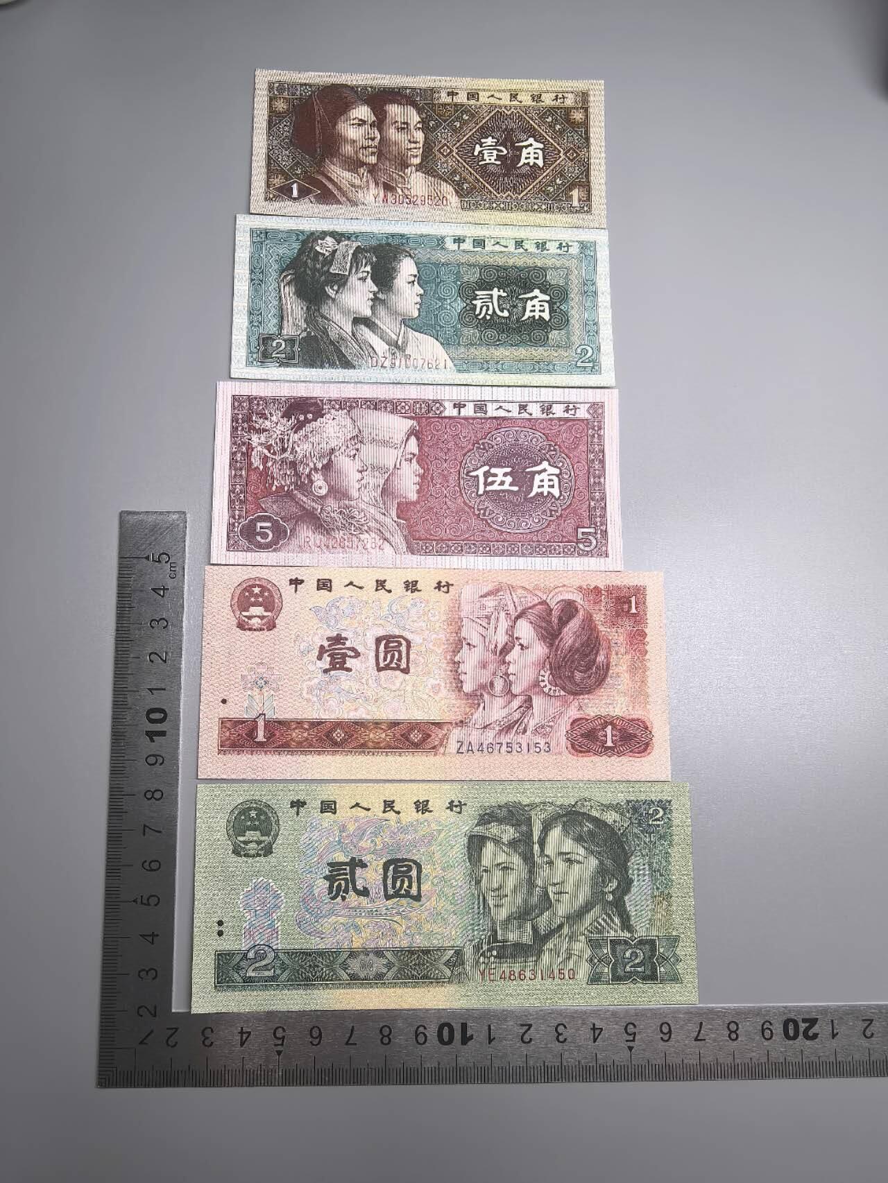 小驴勋章奖章收藏8月23日星期六晚18点拍卖（有偿代拍送拍规则在简介最后，店主微信码在最后一拍品，参拍须阅读规则后再参拍，关系到运费包装发货时效真假辨别等关键信息，送拍规则在介绍最后面）