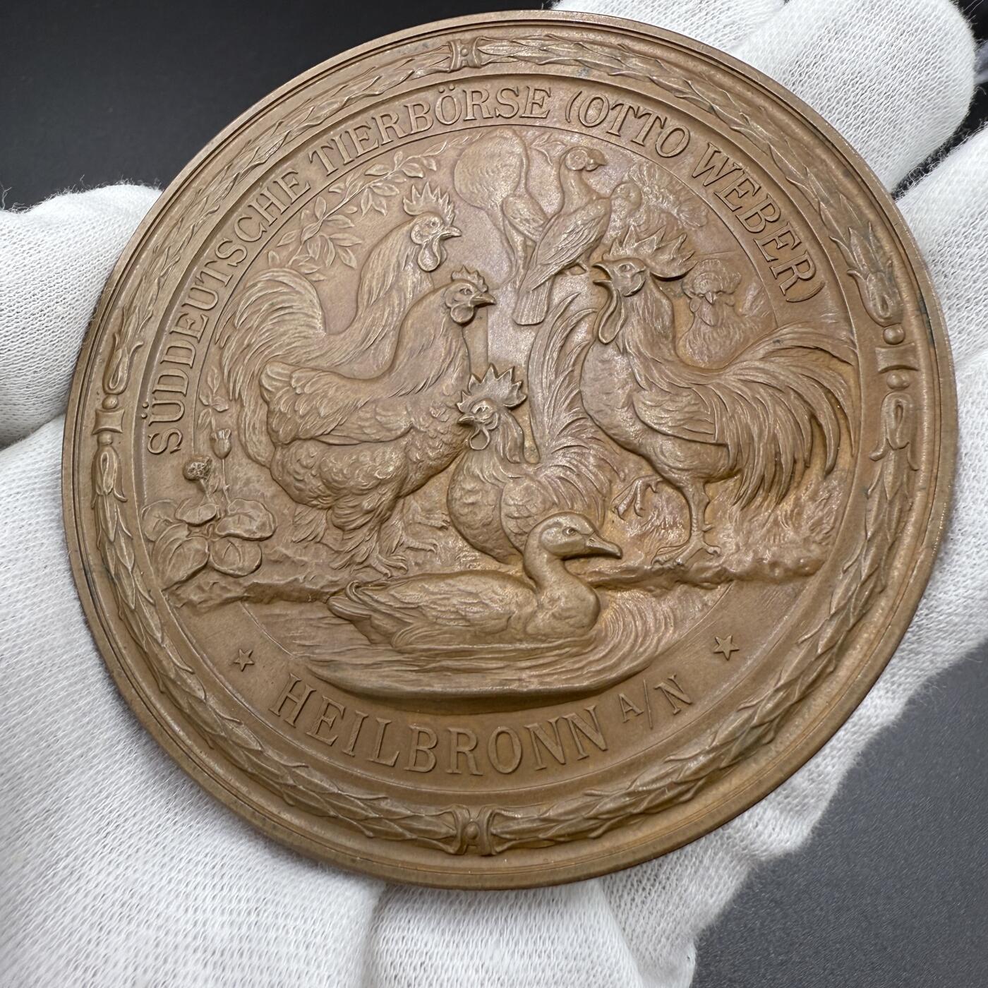 「木头集藏」章牌精品专场！ Mayer～南德动物博览会，直径：80mm，195 g，雕刻精美，动物表现力强。