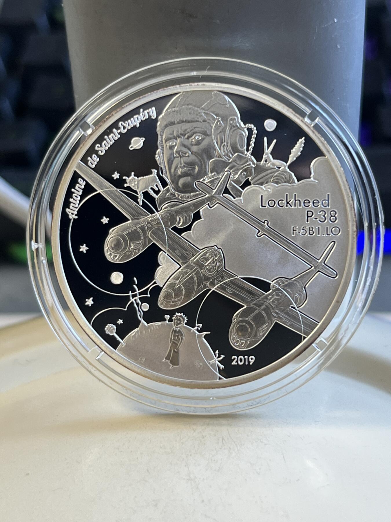 第173期拍卖【长期征集拍品】 法国2019年航空历史系列P-38埃克苏佩里10欧银币，900银，22.2克，发行2000枚