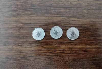 马来西亚5仙硬币全新3枚一起 马来西亚5仙硬币全新3枚一起