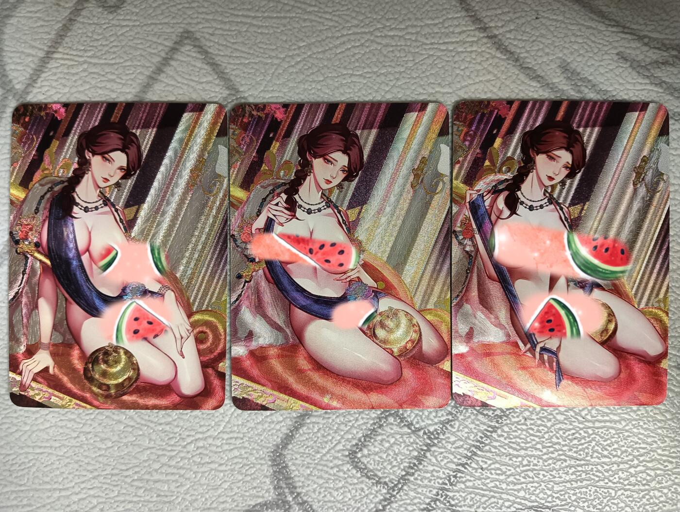 花开卡拍第35期（8月24号周日截拍，品控勿拍!!!拍品不寄存，运费5元，自制卡难免瑕疵，可能存在轻微撞角爆边等出厂瑕疵，品控介意勿拍！） 1、砖家卡牌，冲鸭礼盒限定典藏，叶卡捷琳娜二世，粗闪，艺术卡三渐变，3张