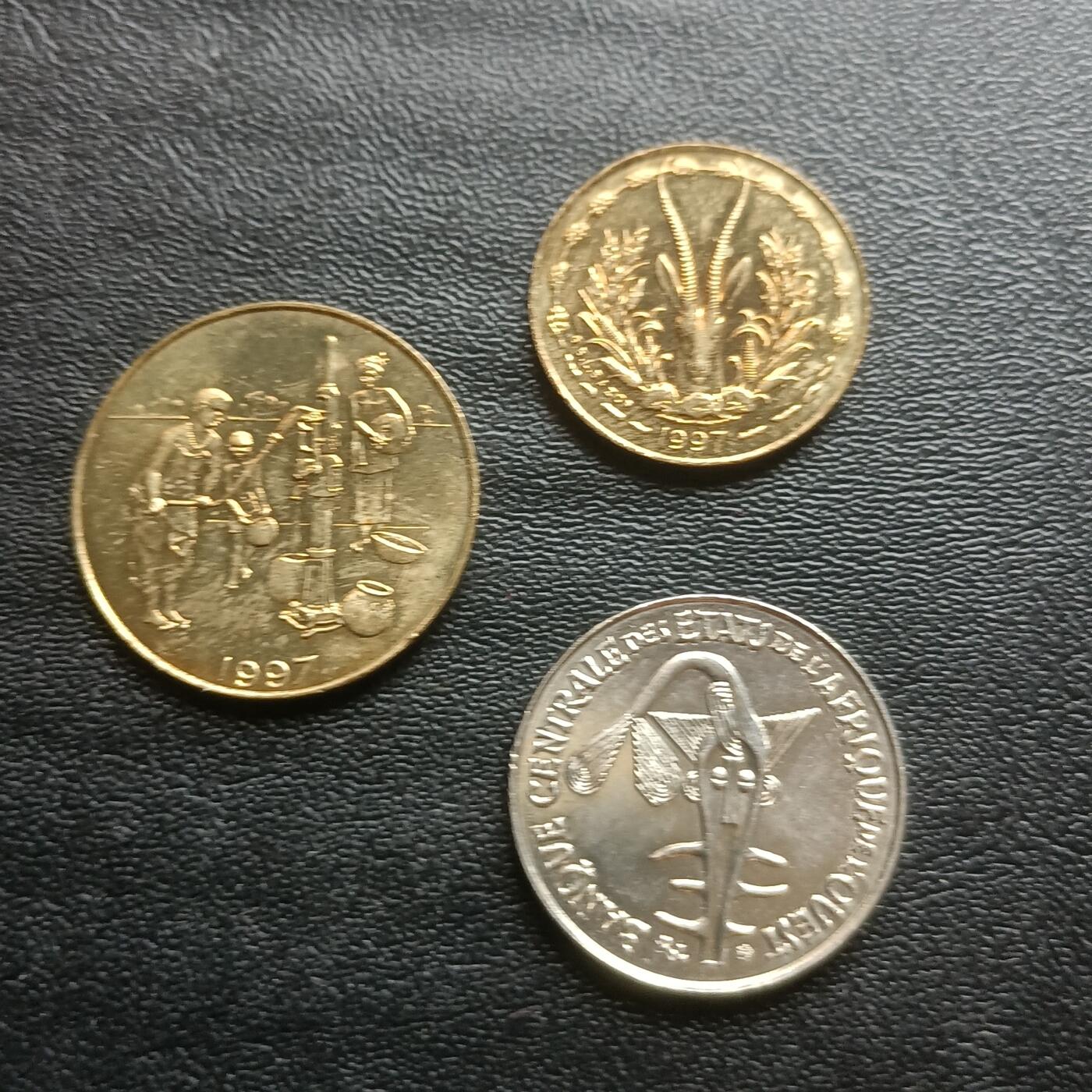 【游宝拍卖】乙巳蛇年61期 秋季先行场 零佣金起拍 西非法郎 50/10/5法郎 1997年