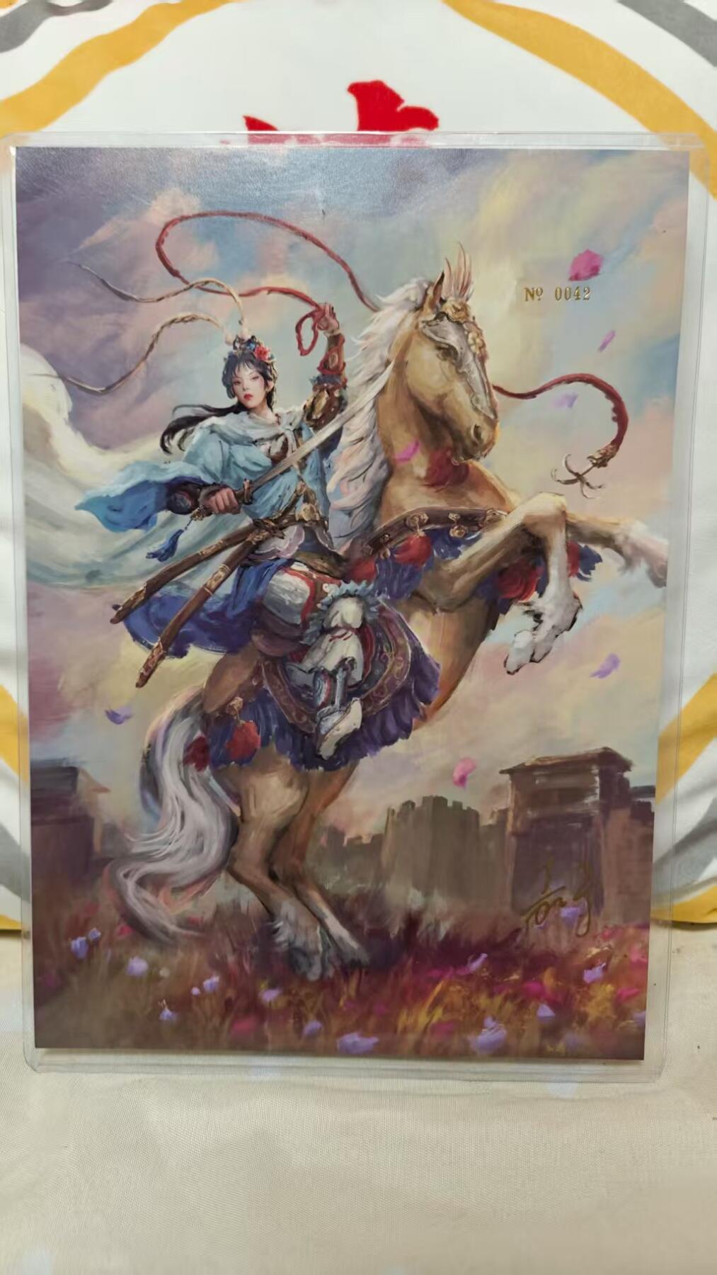 夜之极第二十九期 （8月23日周六晚9点截拍，欢迎竞拍） 【亲签】嘉宁 0042 扈三娘 A4 粗闪（亲签在封套上）
