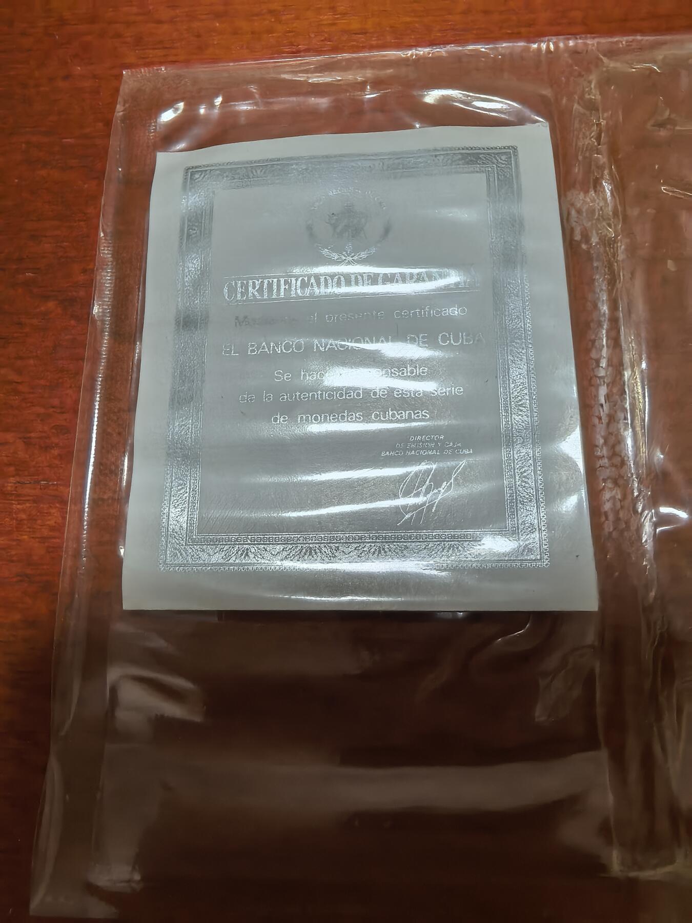 长老汇蛇年精选第三十九场拍卖 1980古巴首次古巴苏联太空飞行5比索+10比索银币两枚，原证书，量少