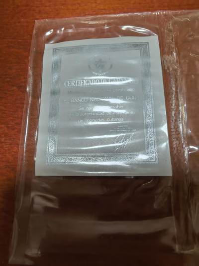 长老汇蛇年精选第三十九场拍卖 1980古巴首次古巴苏联太空飞行5比索+10比索银币两枚，原证书，量少