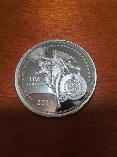 长老汇蛇年精选第三十九场拍卖 2021纽埃灵感5元精制银币，1盎司999银，贝尔金销售