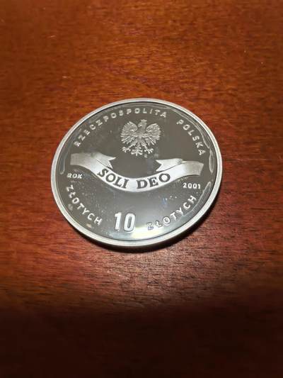 长老汇蛇年精选第三十九场拍卖 2001波兰大主教斯蒂芬·维辛斯基10兹罗提精制银币，14.14克925银