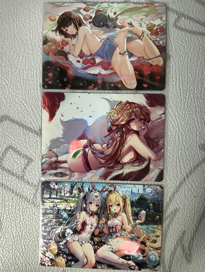 花开卡拍第35期（8月24号周日截拍，品控勿拍!!!拍品不寄存，运费5元，自制卡难免瑕疵，可能存在轻微撞角爆边等出厂瑕疵，品控介意勿拍！） - 鸡腿卡牌 横版3张 磨砂彩闪单人-好身材一览无余+钻闪双人兔女郎