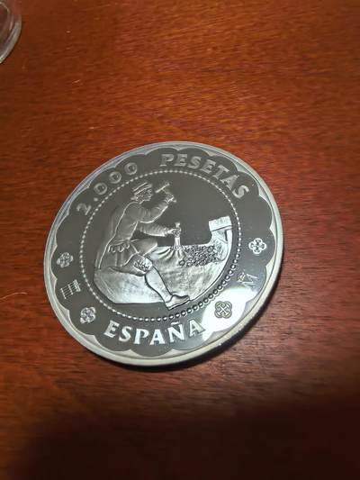 长老汇蛇年精选第三十九场拍卖 2001西班牙塞维利斯造币厂周年纪念2000比塞塔精制银币，27克925银