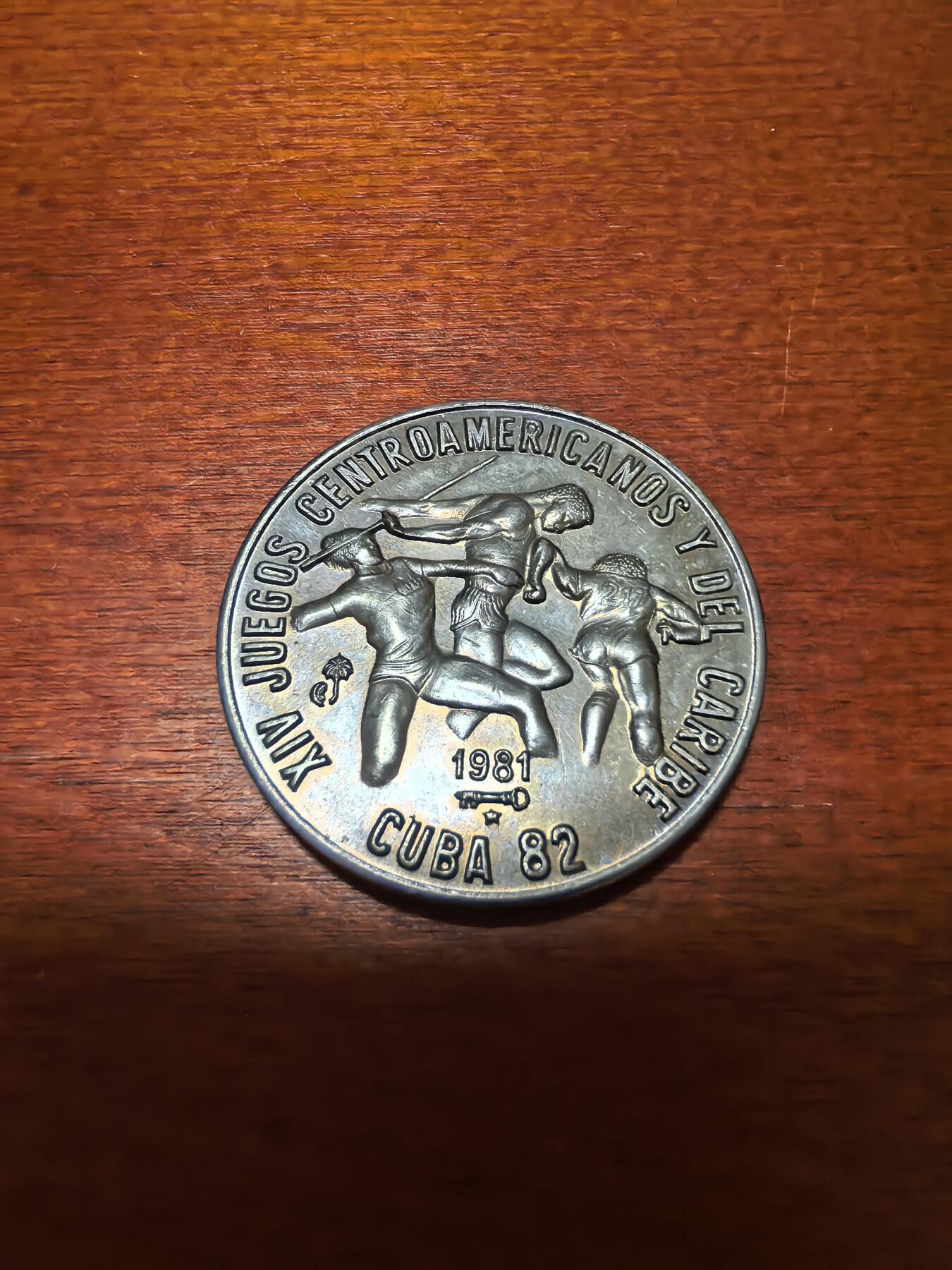 长老汇蛇年精选第三十九场拍卖 1981古巴中美洲和加勒比海运动会1比索铜镍币，5000枚