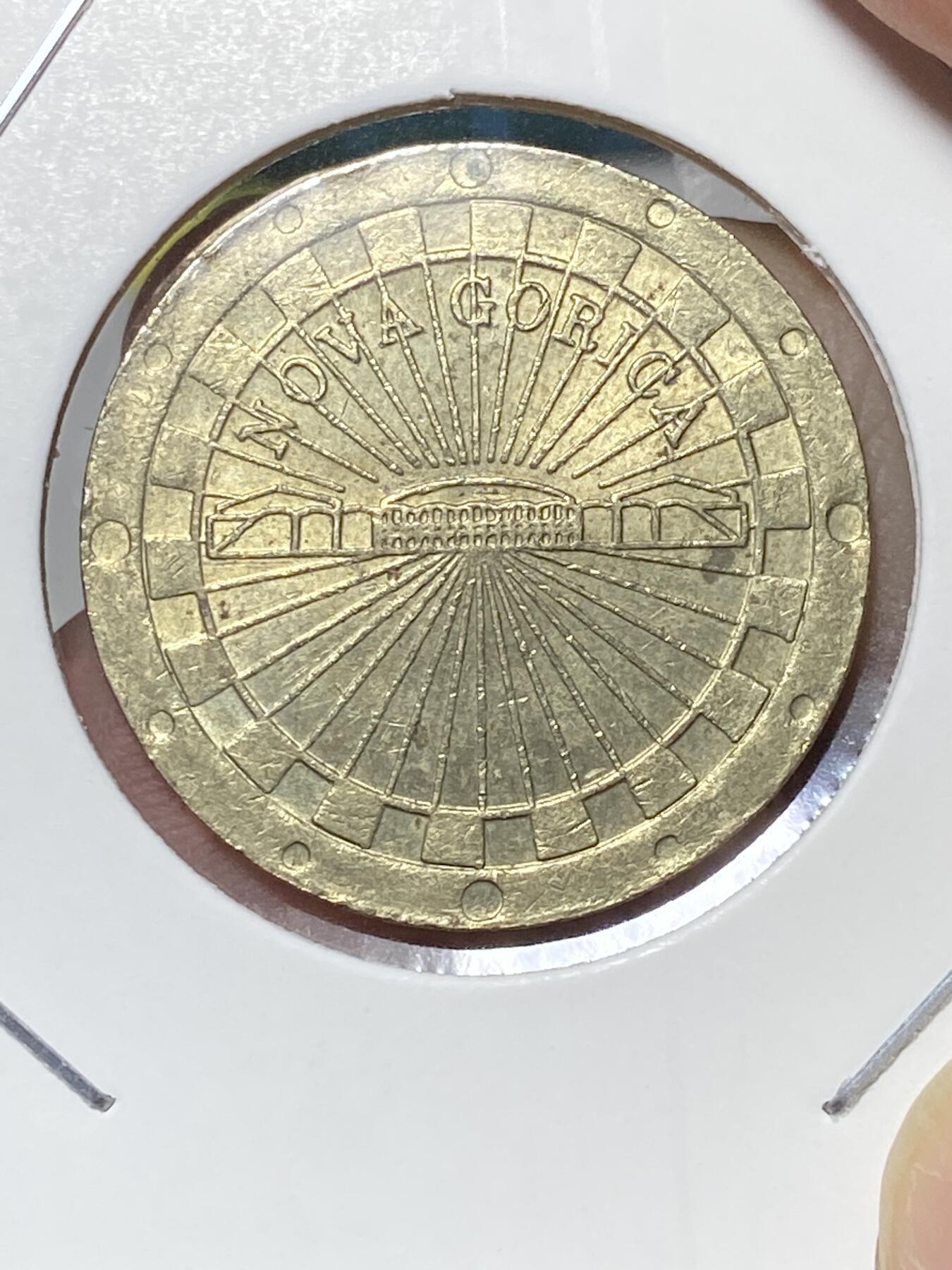 2025年第八十二场(总第一百零八场）外国好品散币(免佣金)