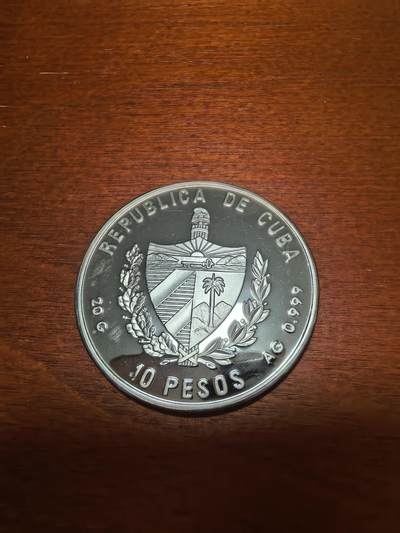 长老汇蛇年精选第三十九场拍卖 1996古巴珐琅质彩色蝴蝶10比索精制银币，20克999银