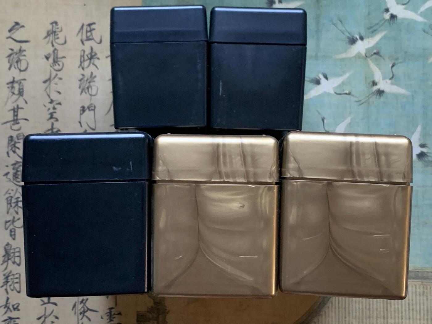 《竞宝斋》第411场 周日，周一，周二，3场连拍 （全场包邮） PCGS评级币收纳盒5个一组，带稀有的限量款金色收纳盒，可放80枚PCGS标准评级币。