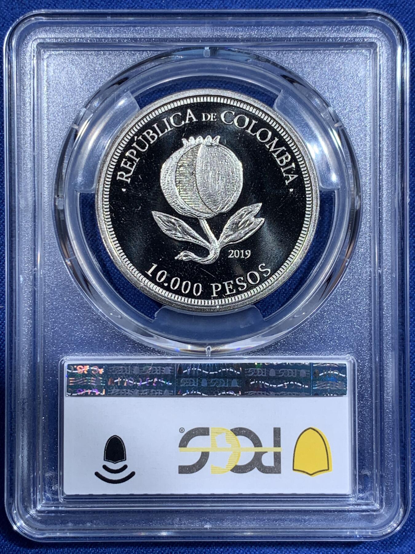 《竞宝斋》第411场 周日，周一，周二，3场连拍 （全场包邮） PCGS MS68 哥伦比亚2019年10000P仿古致敬纪念币