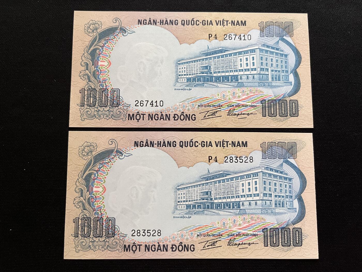 咖啡豆•收藏 2025年Aug_29th世界各国纸币拍卖 2枚 越南 1972年 1000盾 全新UNC 外国纸币