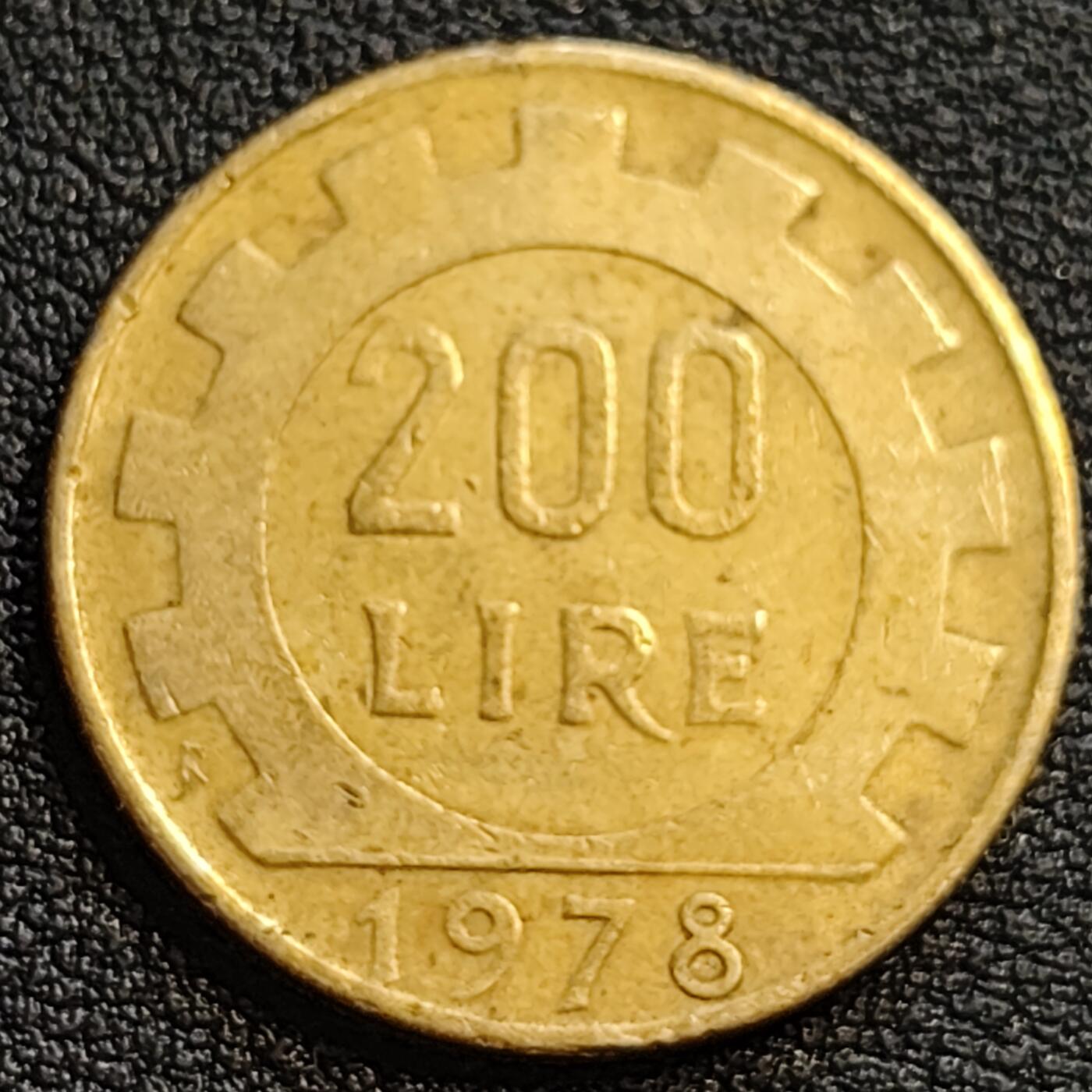 泉币菌-第93场-精品福利场（满包邮条件，下周一发货） 意大利1978年200里拉 丰收女神 齿轮 铝青铜币 外国硬币 24mm 