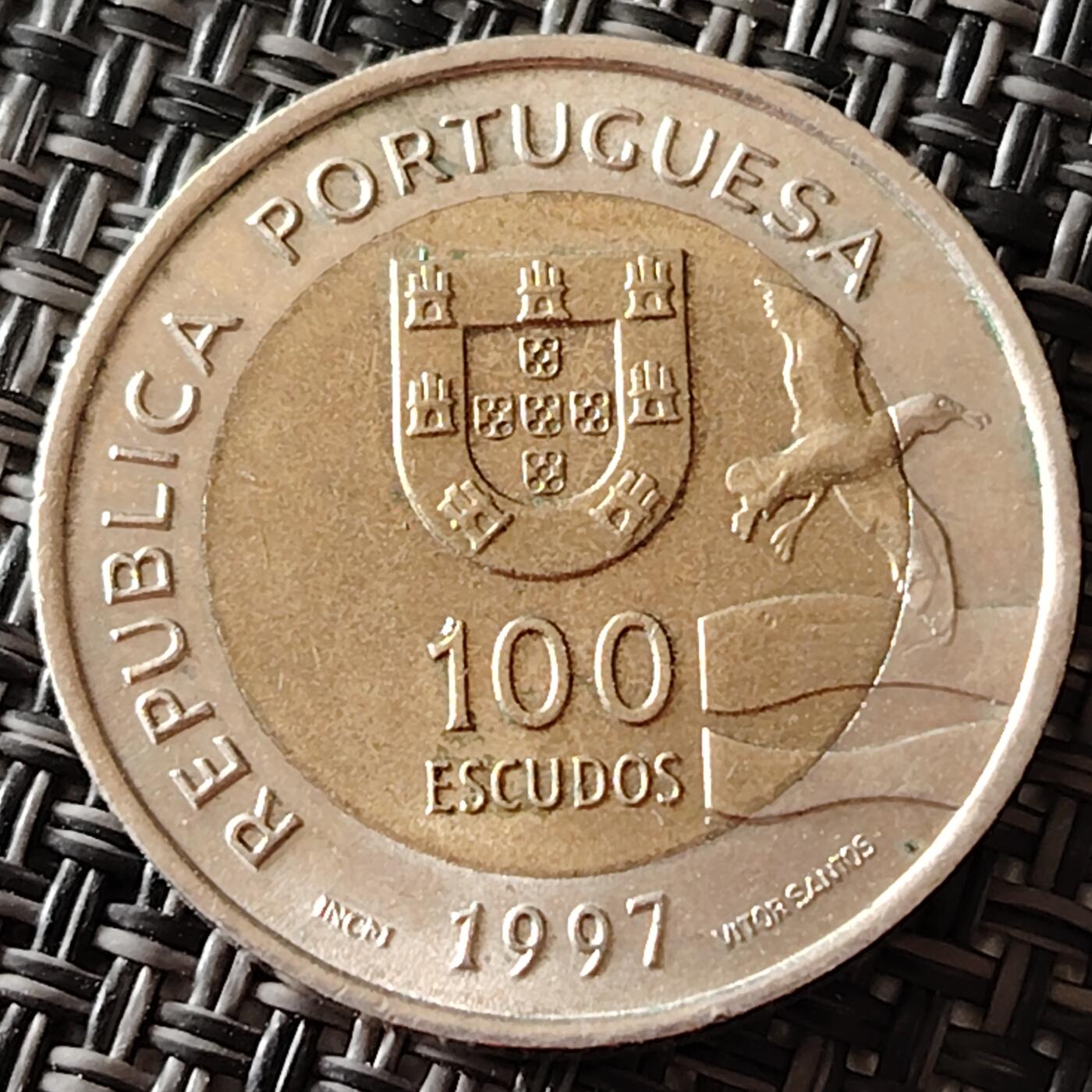 布加迪🐬～世界钱币(上海)🌾第 236 期 /  各国套币和散币 葡萄牙🇵🇹 1997年 100埃斯库多 98年里斯本世博会纪念币