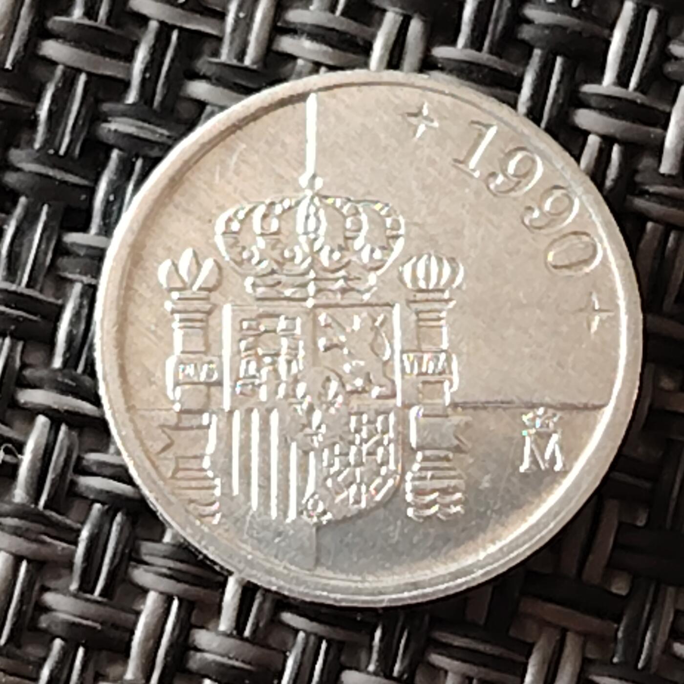布加迪🐬～世界钱币(上海)🌾第 236 期 /  各国套币和散币 西班牙🇪🇸 1990年 1比赛塔 微小币