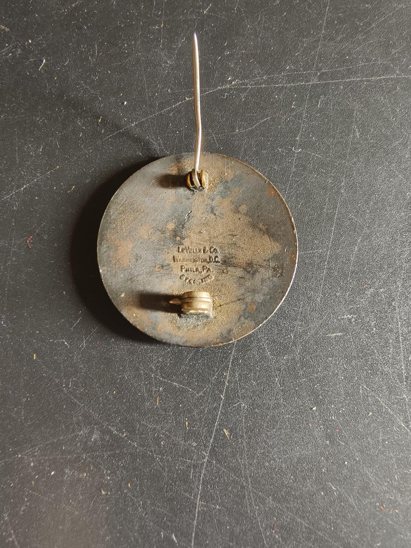 老王徽章第144期 美国陆军航空兵运输司令部证章    二战时期直径30mm    925银横针版    7.3g      属于中缅印战区陆军航空兵上尉大卫·H·范埃瑞