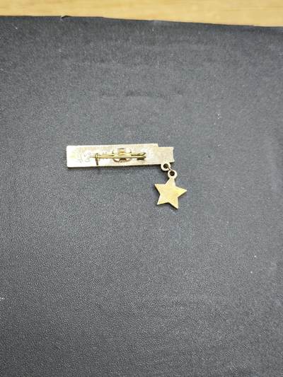 新时代收藏徽章红藏拍卖(第二十四场)  限时回归徽章杂项大合集拍场 荣获苏联英雄称号的城市塞瓦斯托波尔 金星版