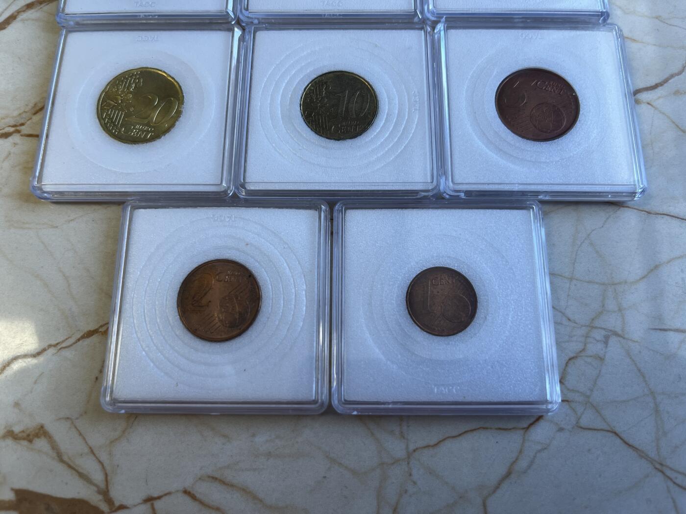 第172期拍卖【长期征集拍品】 葡萄牙2002年8枚纪念币（2欧，1欧，50分，20分，10分，5分，2分，1分）