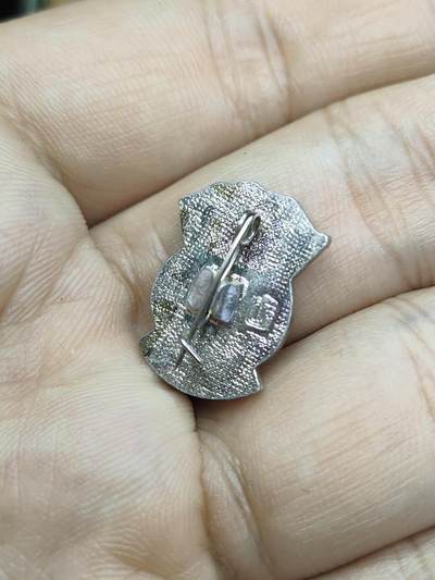 新时代收藏徽章红藏拍卖(第二十四场)  限时回归徽章杂项大合集拍场 苏联老战士协会证章 背后带厂标