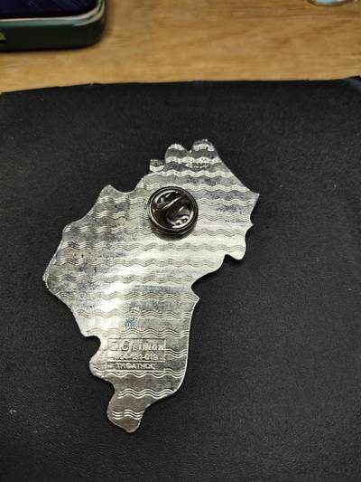 新时代收藏徽章红藏拍卖(第二十四场)  限时回归徽章杂项大合集拍场 2004年意大利奥运会 官方限量纪念章 背后带厂标和生产数量 小于2004枚