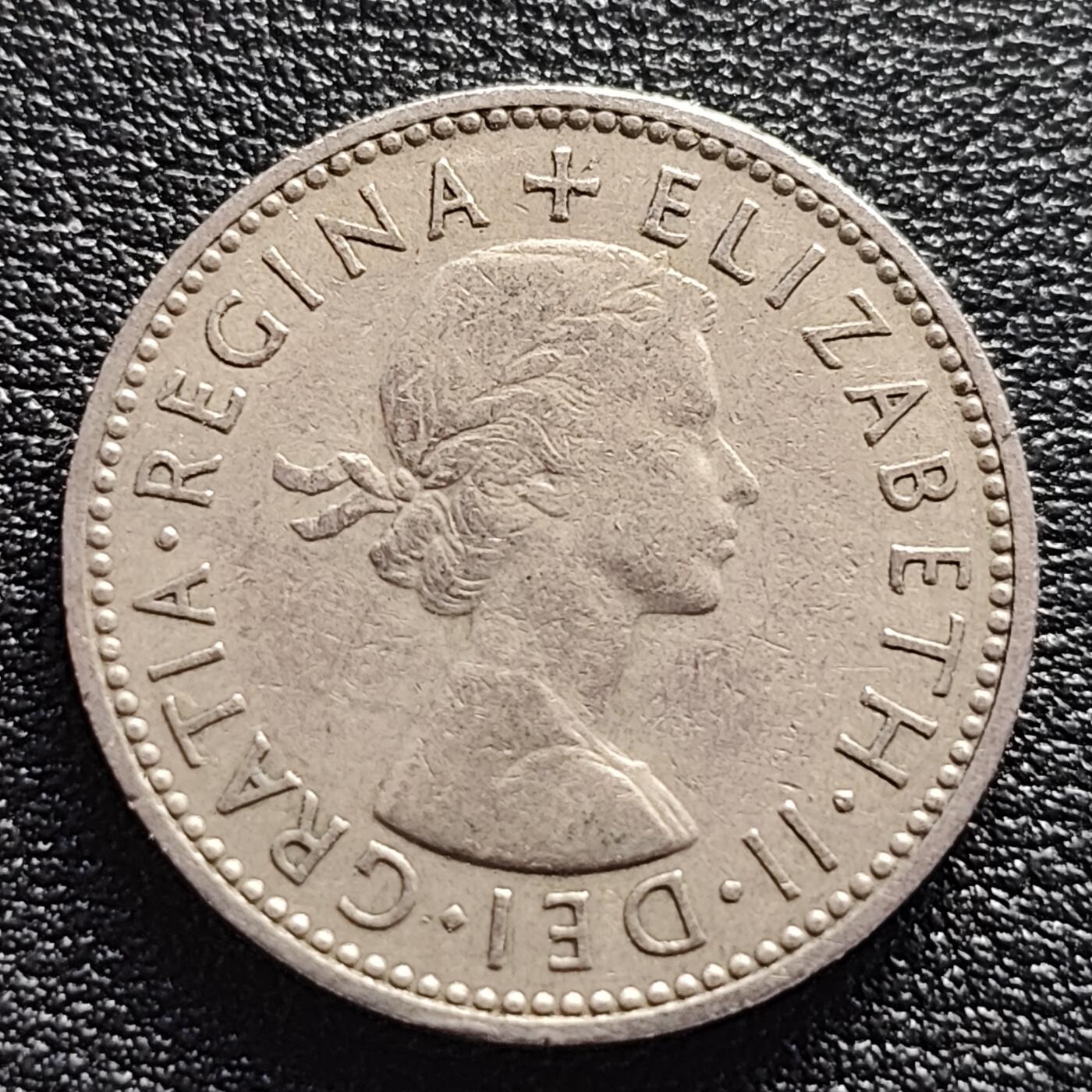 泉币菌-第94场-散币乐园场（满包邮条件，下周一发货） 英国1957年1先令铜镍币 三师纹章 伊丽莎白二世女王 英格兰版 23.5mm 