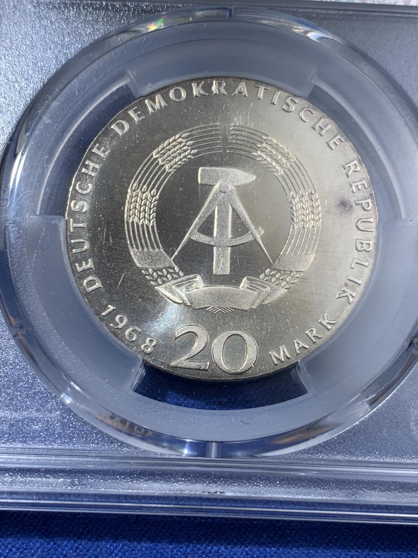 《竞宝斋》第411场 周日，周一，周二，3场连拍 （全场包邮） PCGS MS66 高分！1968东德20马克银币 大热品种 马克思诞辰150周年 难出分品种 人像立体感极强 品相一流