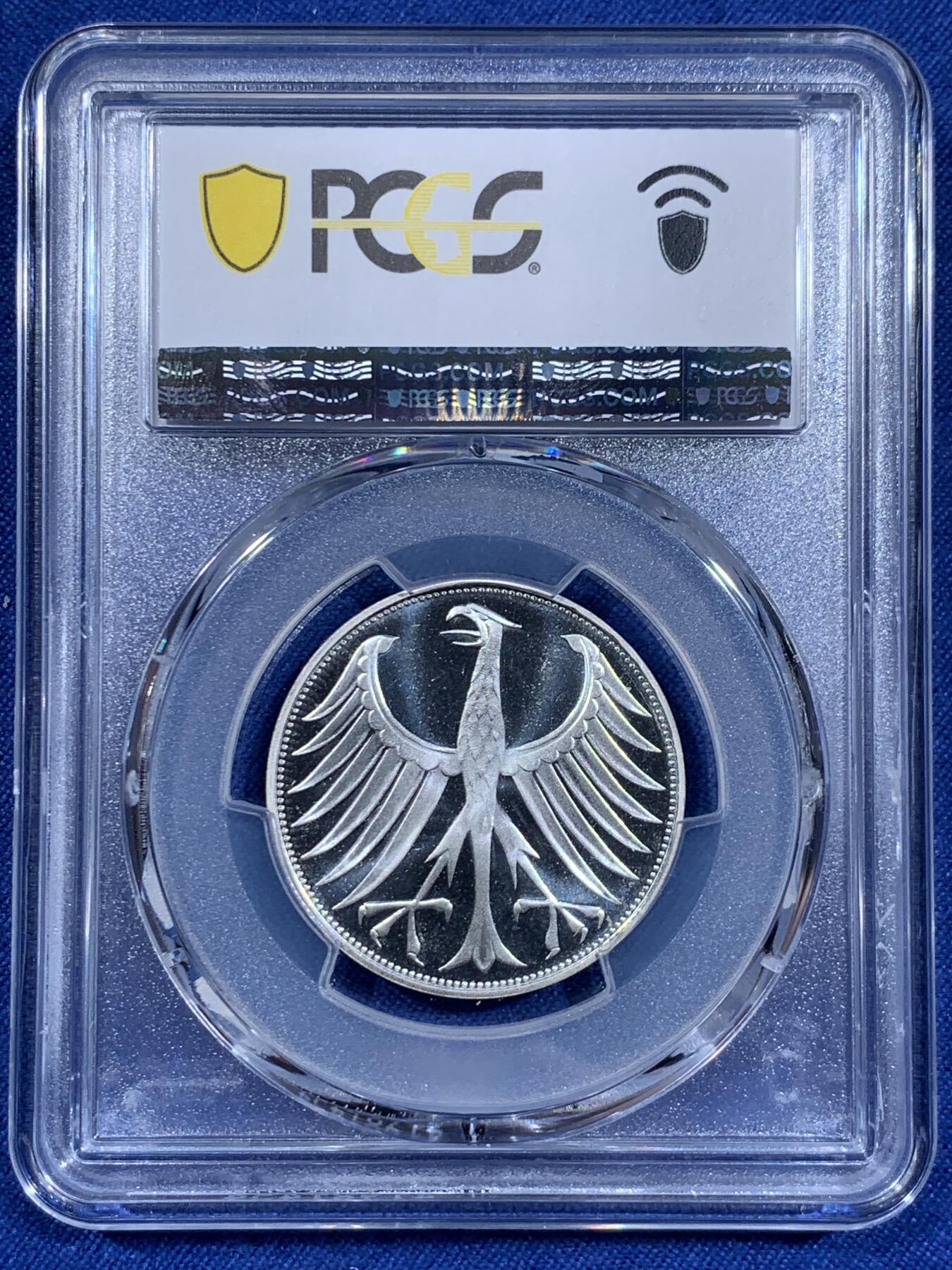 《竞宝斋》第411场 周日，周一，周二，3场连拍 （全场包邮） 亚军分 PCGS RP68DCAM 德国1972年F无毛鹰流通5马克精制银币 少见品种