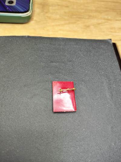 新时代收藏徽章红藏拍卖(第二十四场)  限时回归徽章杂项大合集拍场 毛主席语录迷你像章 书本形的徽章很少