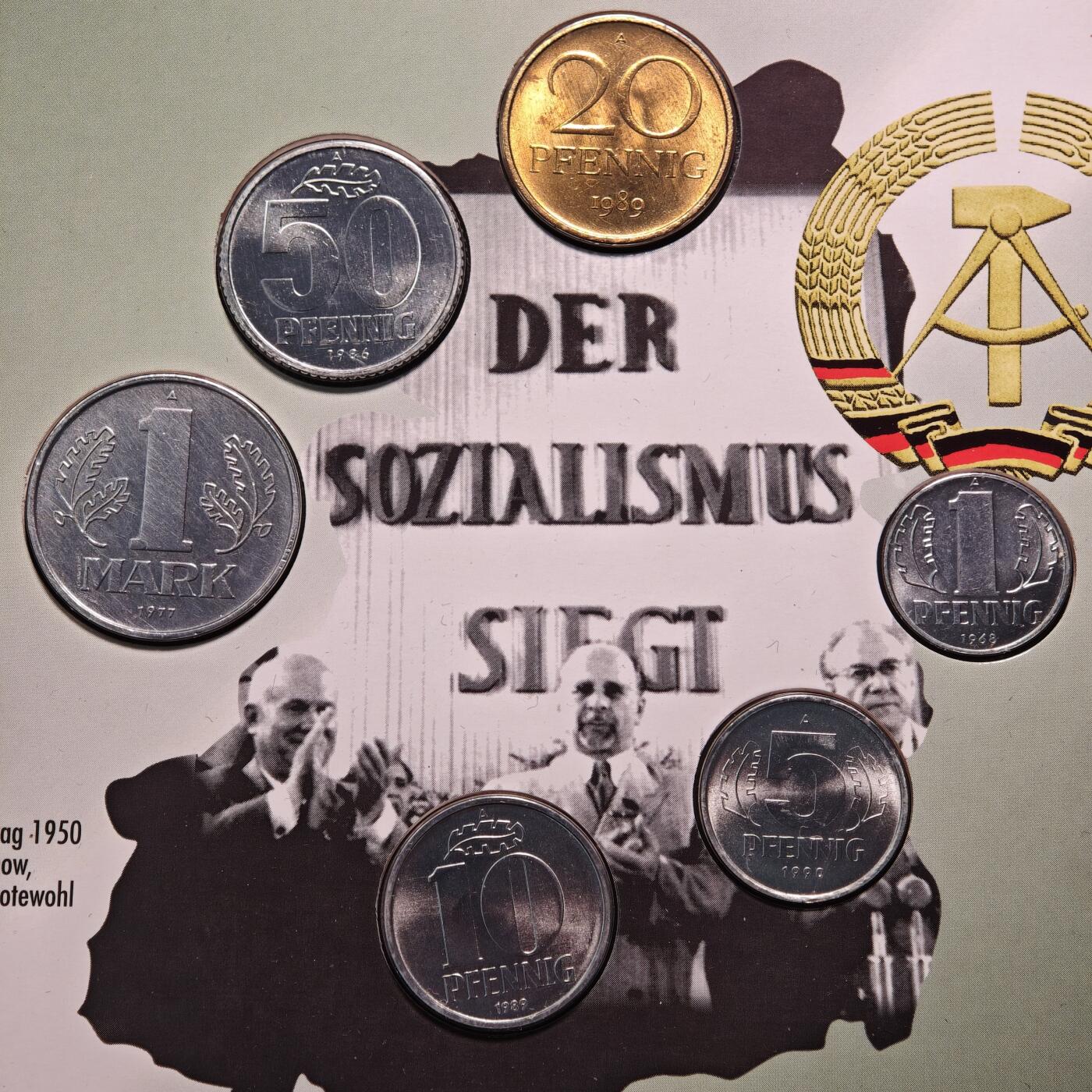 【德藏】世界币章拍卖第143期（拍品征集中~欢迎藏友联系） 德国民主共和国芬尼马克套币 原册 面值为1、5、10、、20、50芬尼 1马克