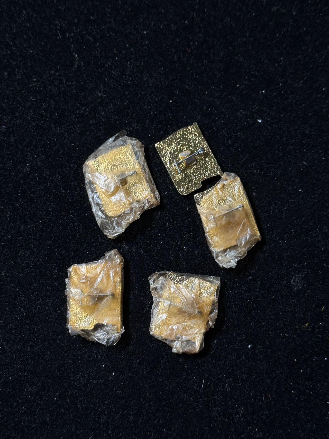 戎马世界章牌大赏第103期 苏联苏维埃代表证章一组，部份带包装纸
