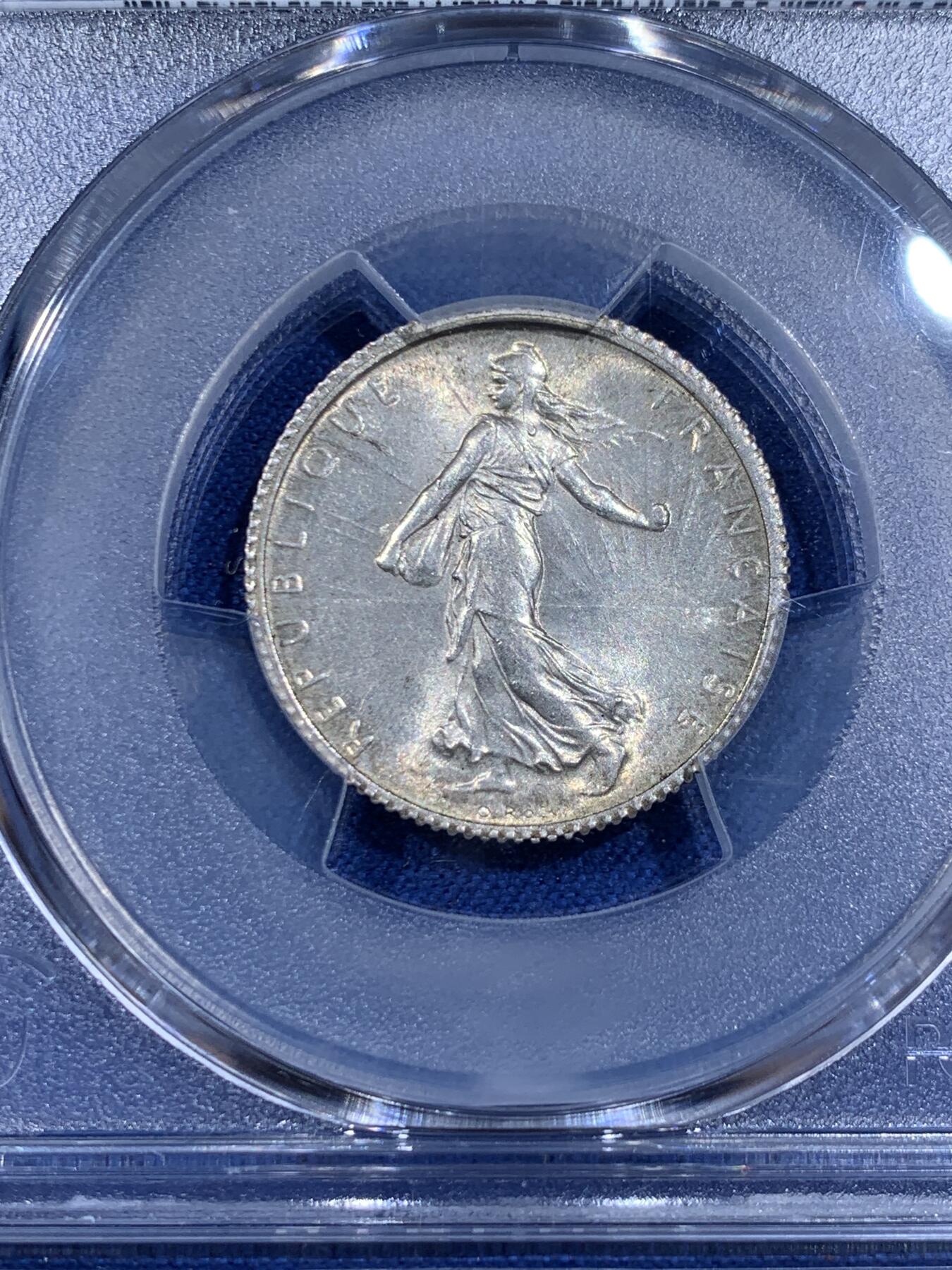 《竞宝斋》第411场 周日，周一，周二，3场连拍 （全场包邮） PCGS MS63 法国1917年播种女神1法郎银币