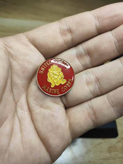 新时代收藏徽章红藏拍卖(第二十四场)  限时回归徽章杂项大合集拍场 - 美国海军陆战队教官纪念章 全金属外壳老头同款