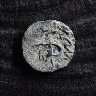 【良泉】第38期【直播场】9月18日晚19.30点开拍！ 组，西方古代钱币、丝路杂项专场  - 公元 195-230年【古印度】巴克特里亚地区的柔然人模仿贵霜钱币样式打制的铜币，1.86克