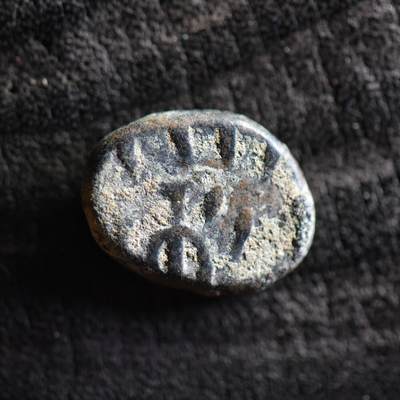 【良泉】第38期【直播场】9月18日晚19.30点开拍！ 组，西方古代钱币、丝路杂项专场  - 公元2世纪【埃兰】奥罗德斯三世“族徽版”铜币，3.01克