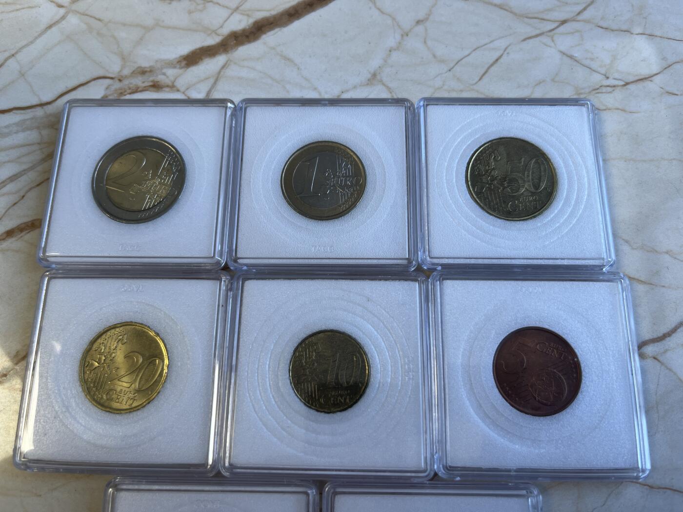 第172期拍卖【长期征集拍品】 葡萄牙2002年8枚纪念币（2欧，1欧，50分，20分，10分，5分，2分，1分）