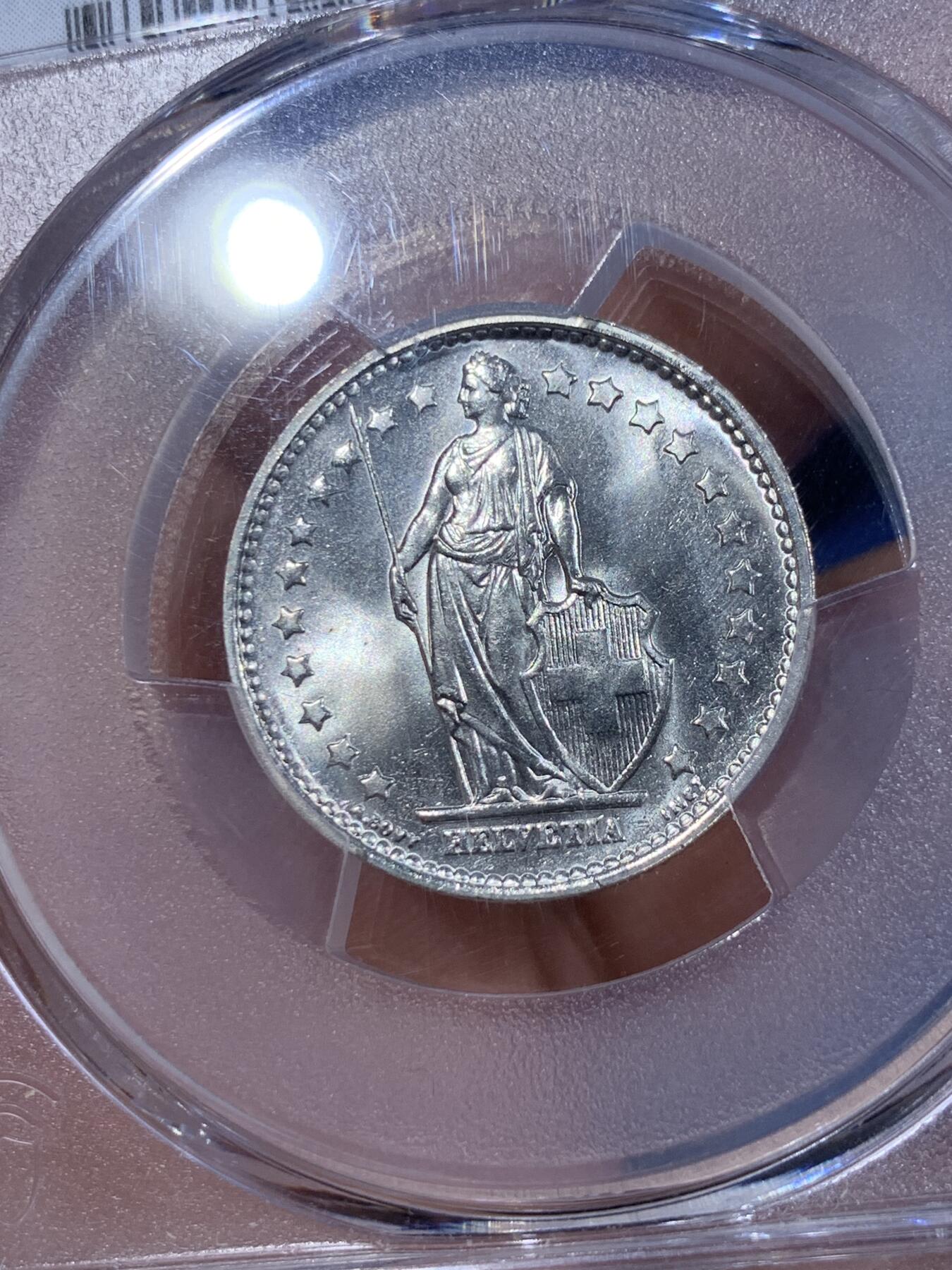 《竞宝斋》第411场 周日，周一，周二，3场连拍 （全场包邮） PCGS MS67 瑞士 1967年B版 1法郎银币 底板光洁 转光强烈 洁白无氧化 可自藏高分品相