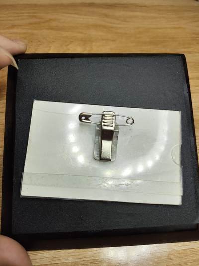 新时代收藏徽章红藏拍卖(第二十四场)  限时回归徽章杂项大合集拍场 苏联 独联体时期 中国记者在独联体国家出访证