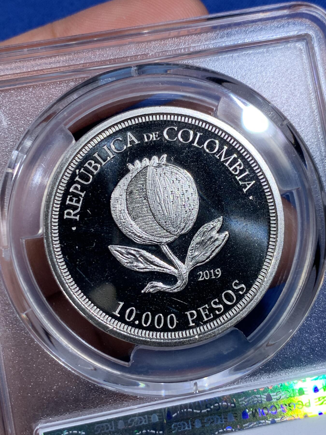 《竞宝斋》第411场 周日，周一，周二，3场连拍 （全场包邮） PCGS MS68 哥伦比亚2019年10000P仿古致敬纪念币