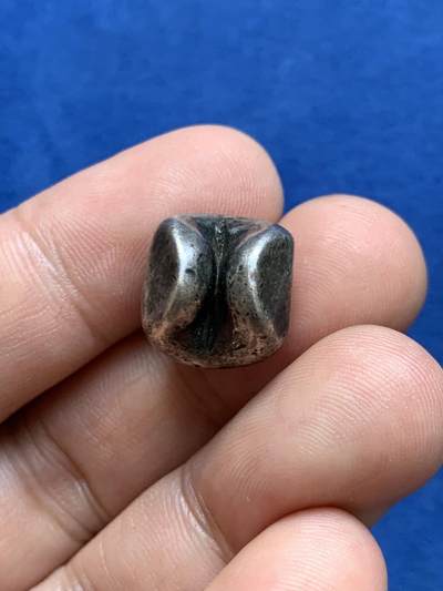 《竞宝斋》第412场 周日，周一，周二，3场连拍 （全场包邮） 泰国18世纪子弹银屁股锭 1泰铢 15g 拉玛四世/五世